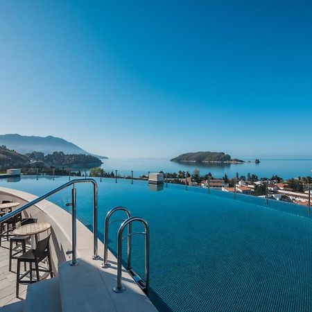 Hotel Iberostar Slavija Budua Esterno foto Infinity pool at the hotel