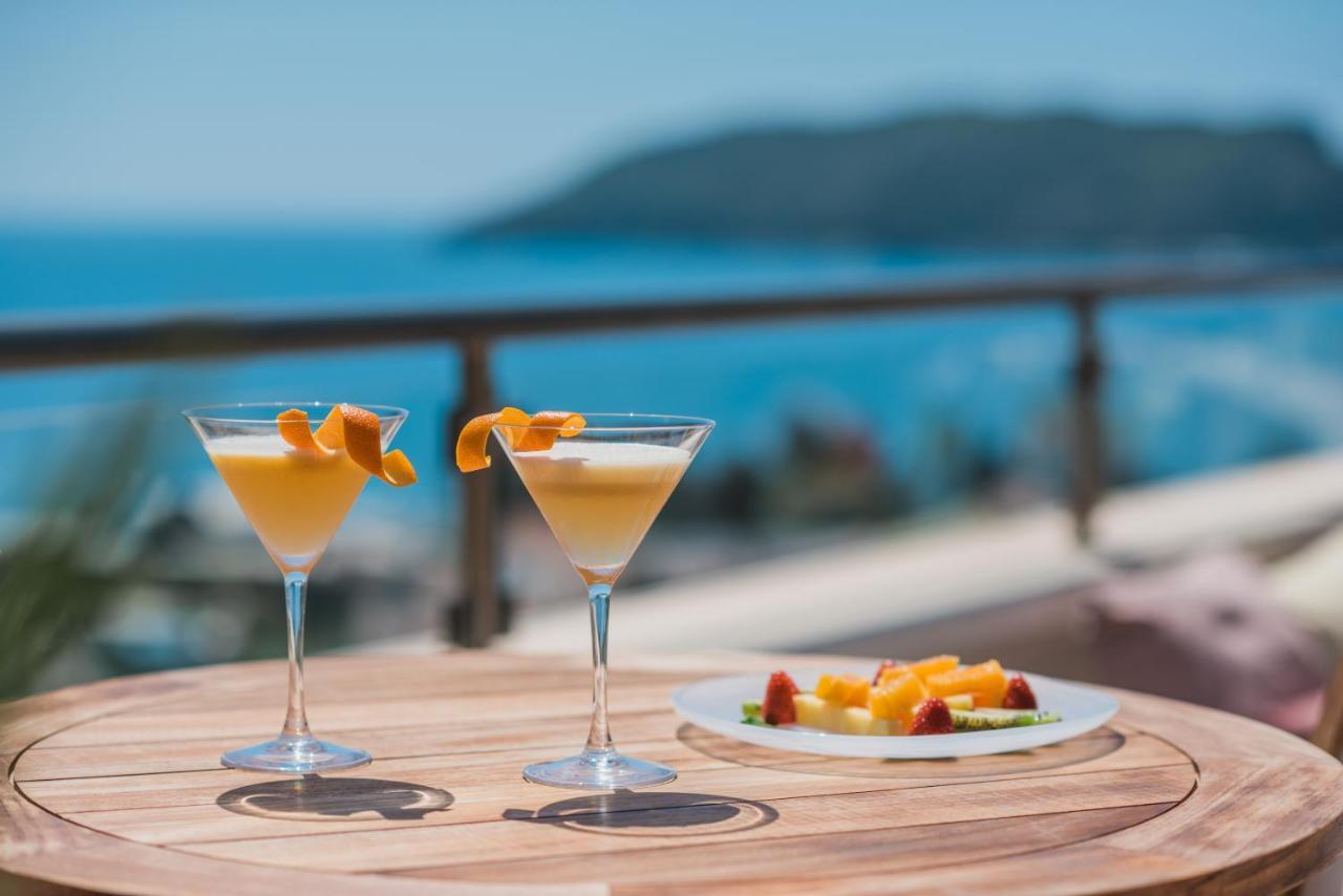 Hotel Iberostar Slavija Budua Esterno foto Cocktails at the hotel