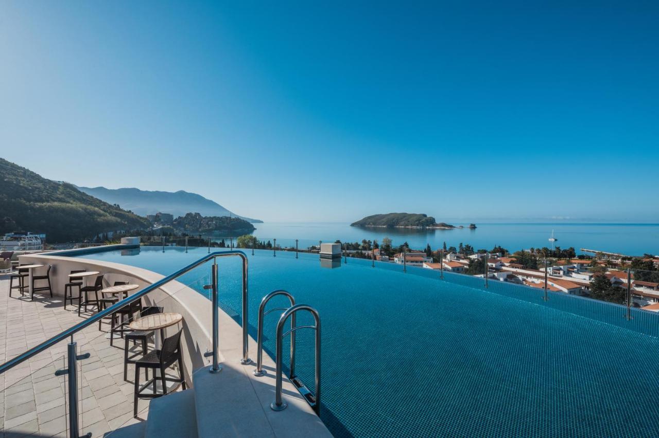 Hotel Iberostar Slavija Budua Esterno foto Infinity pool at the hotel