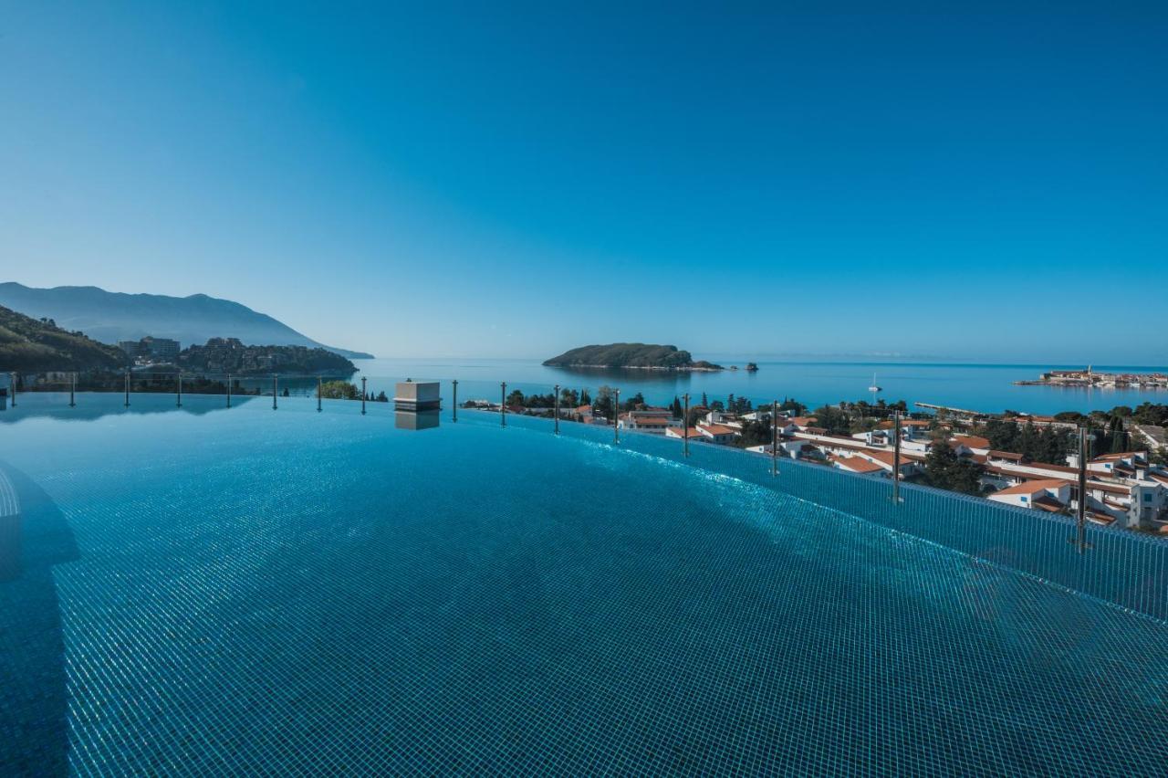 Hotel Iberostar Slavija Budua Esterno foto View of the bay of Skopelos