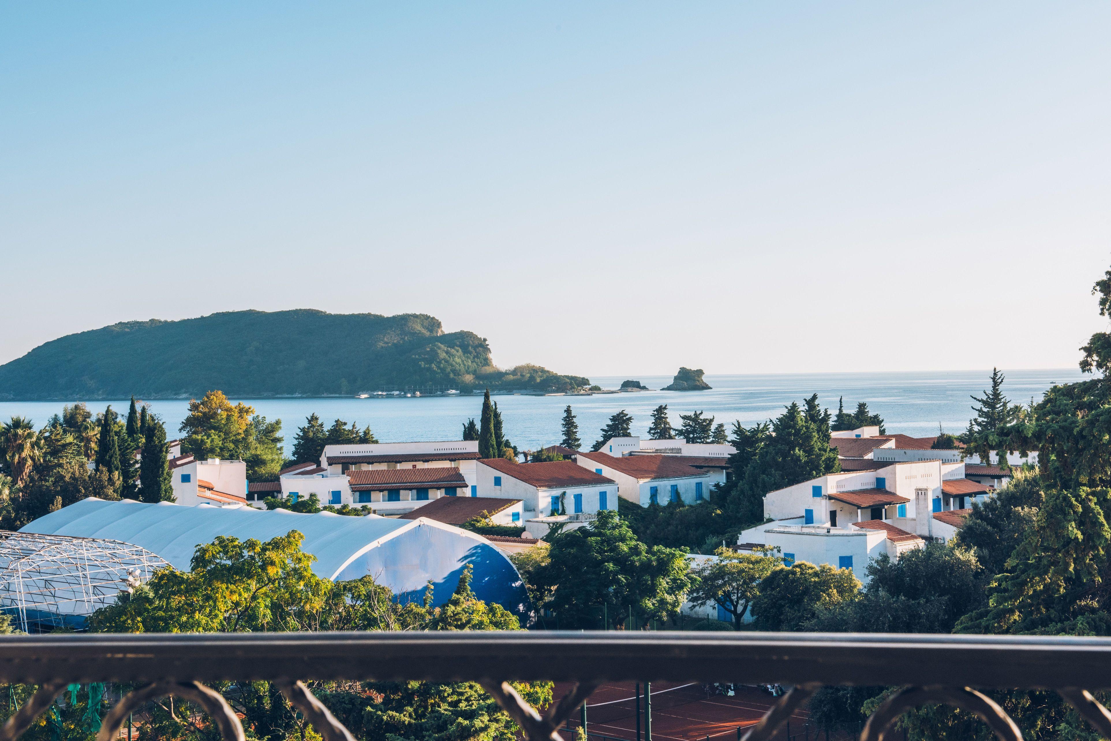 Hotel Iberostar Slavija Budua Esterno foto View of the island