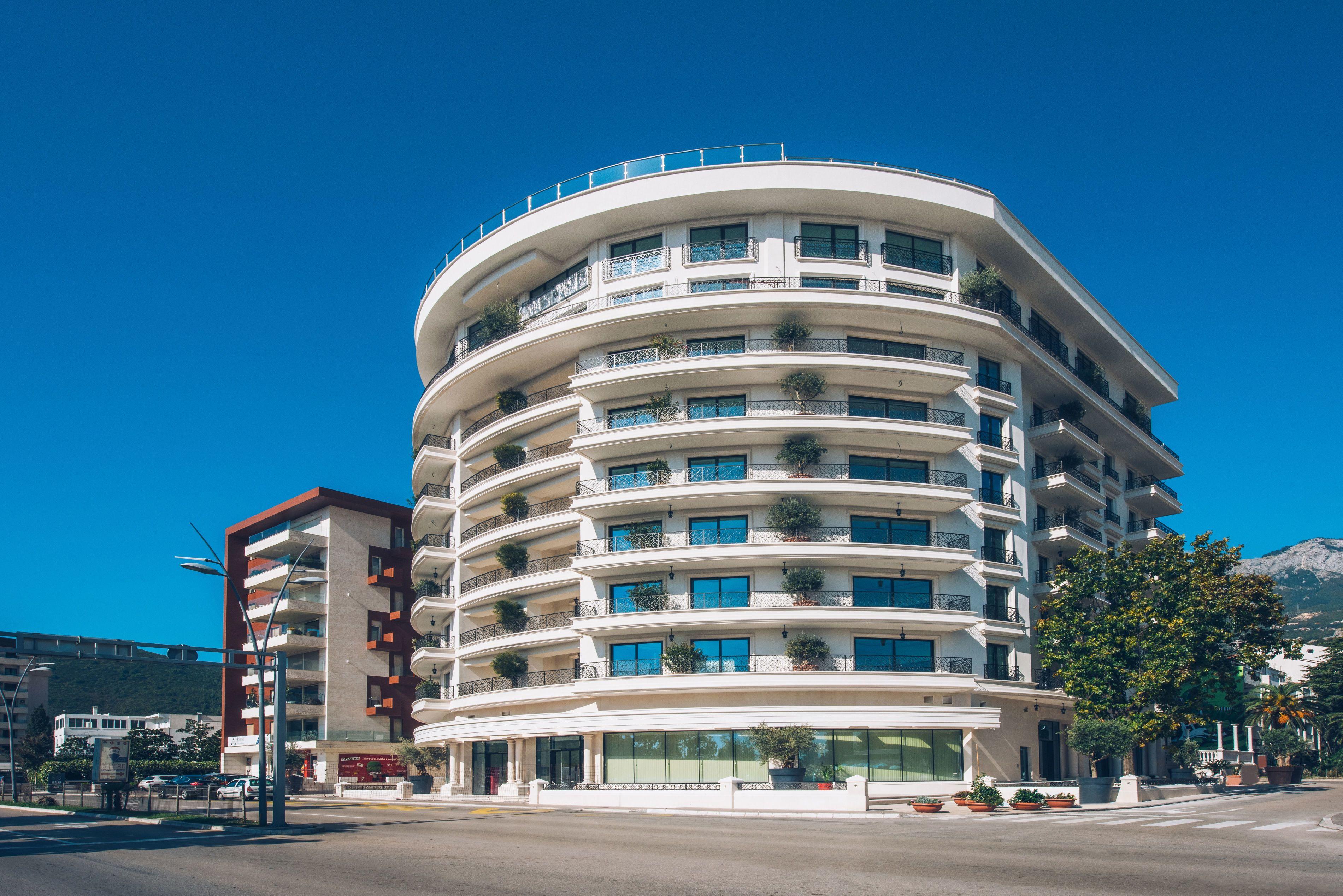 Hotel Iberostar Slavija Budua Esterno foto Residential complex in Belgrade